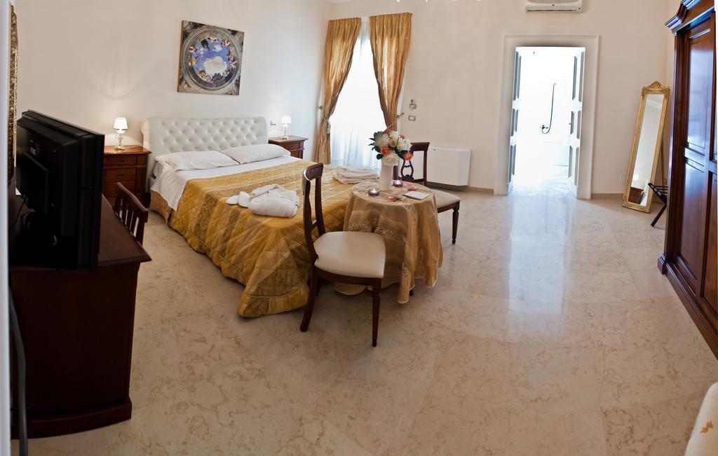 Palazzo Volta Boutique Luxury B&B Nardò Pokój zdjęcie
